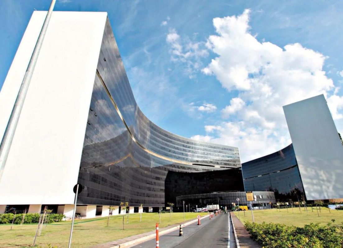 Rateio de cursos concursos públicos 2023 - Rateio Estrategia , Alfacon , Cers , Damasio , Ceisc, G7 , Damasio , Ceisc, Dedicação Delta 2023